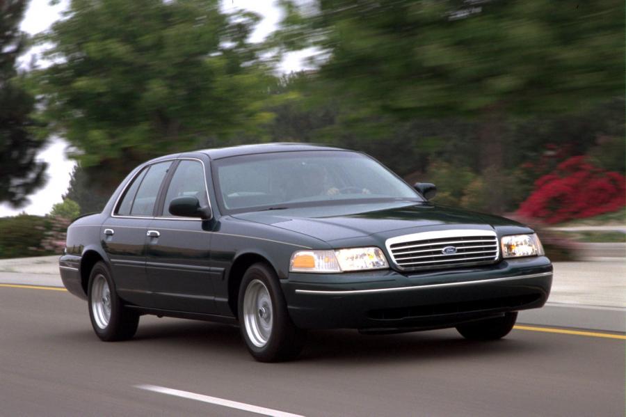  Ford Crown Victoria 1998 года  (фото 25 из 161)